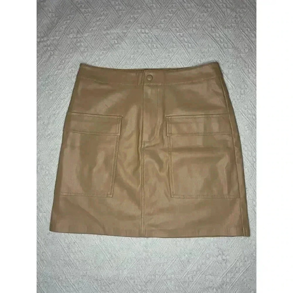 BB Dakota by Steve Madden Vegan Leather Mini Skirt, size 4 in Light Pink - Picture 4 of 9